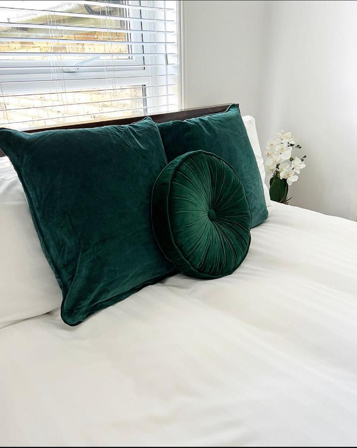 Modern 3 Bed, Heart Of Ashley Cross, 5 Mins To Sandbanks Poole Kültér fotó